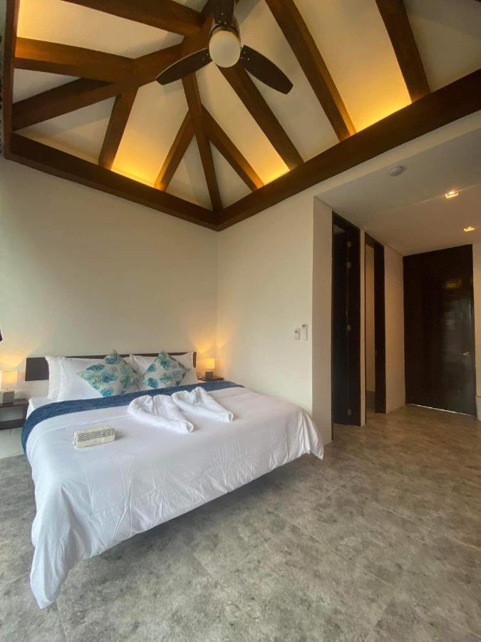 Amila Dive Beach Resort Sipalay Exterior foto
