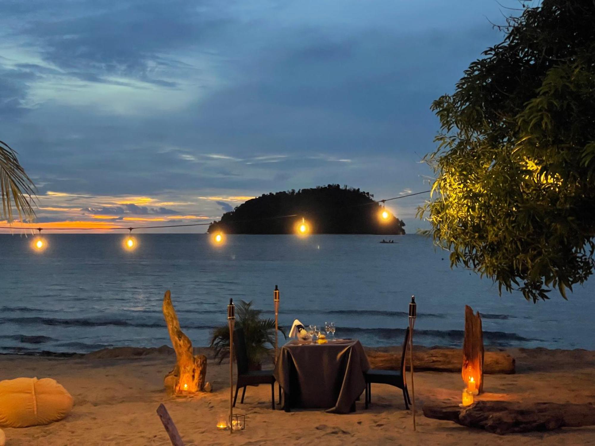 Amila Dive Beach Resort Sipalay Exterior foto