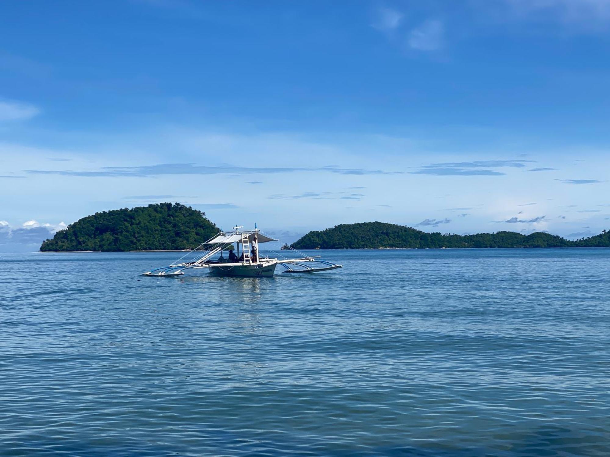 Amila Dive Beach Resort Sipalay Exterior foto